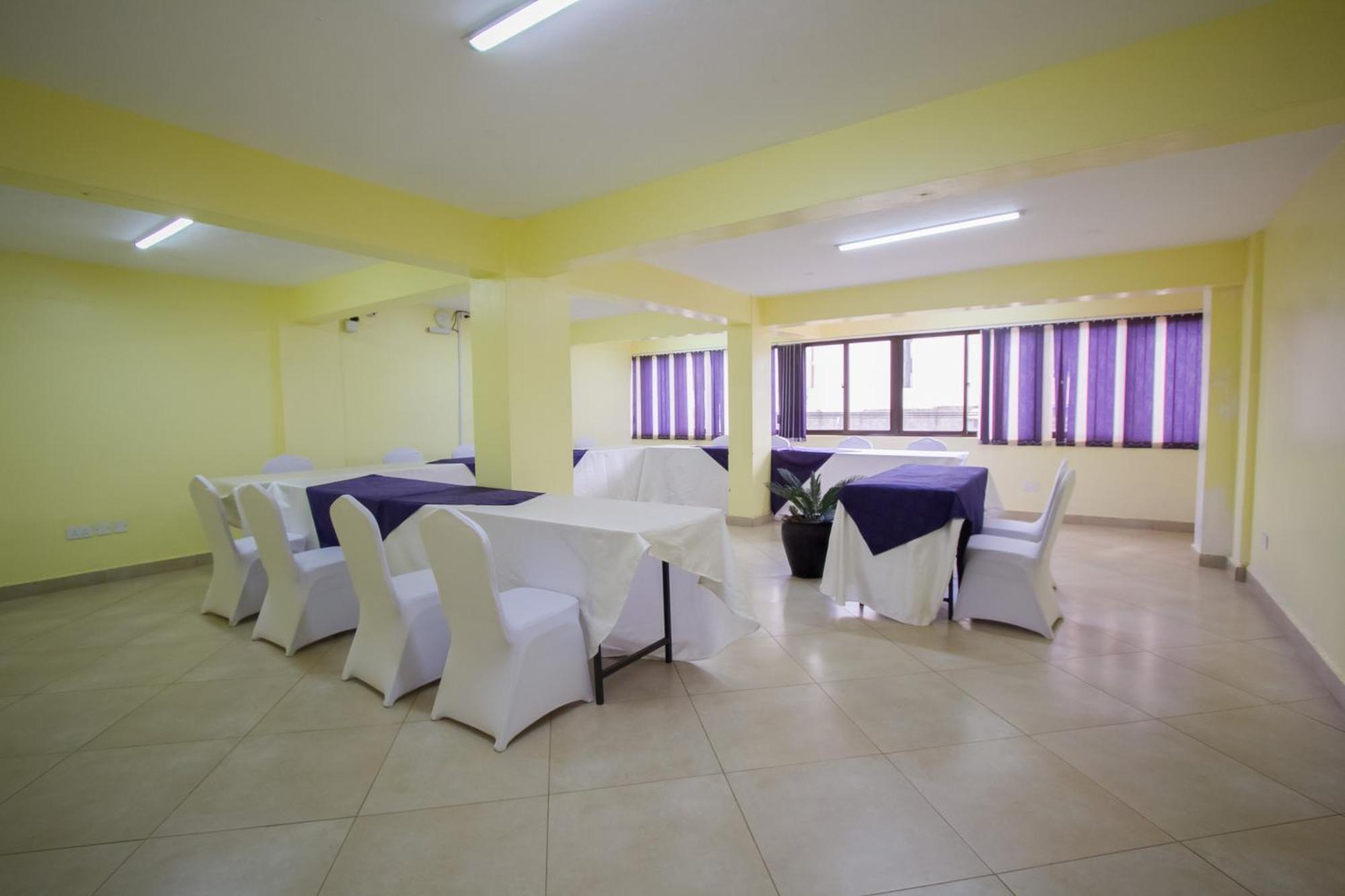 Paleo Hotel And Spa Thika Exterior photo